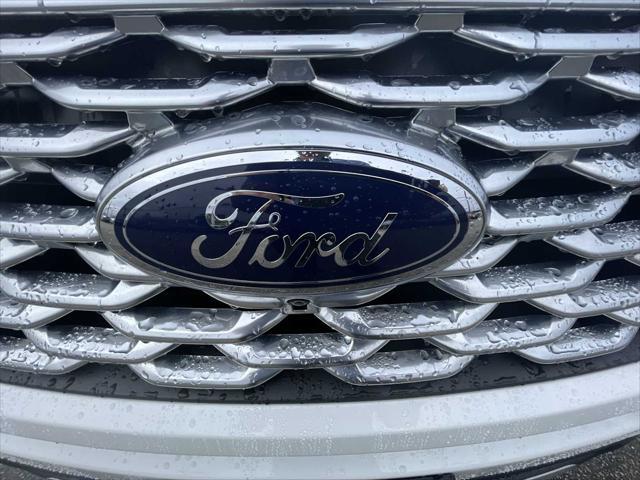 Photo of 2021 Star White Metallic Tri-Coat Ford Explorer