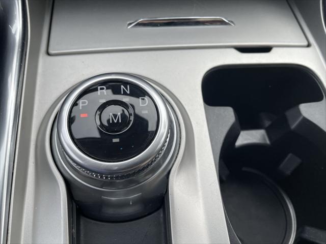 Photo of 2021 Star White Metallic Tri-Coat Ford Explorer