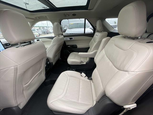 Photo of 2021 Star White Metallic Tri-Coat Ford Explorer
