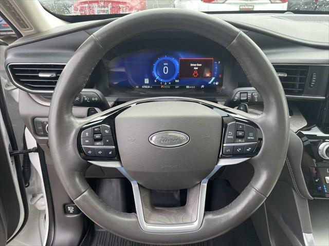 Photo of 2021 Star White Metallic Tri-Coat Ford Explorer
