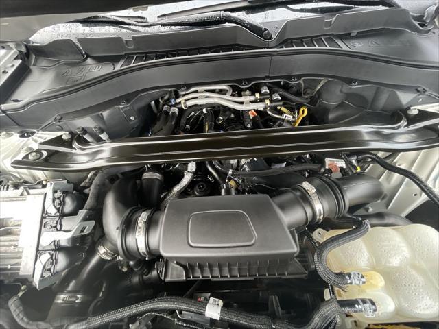 Photo of 2021 Star White Metallic Tri-Coat Ford Explorer