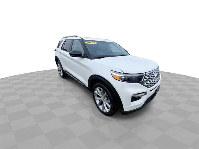 Photo of 2021 Star White Metallic Tri-Coat Ford Explorer