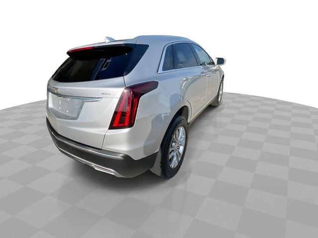 Photo of 2020 Radiant Silver Metallic Cadillac XT5