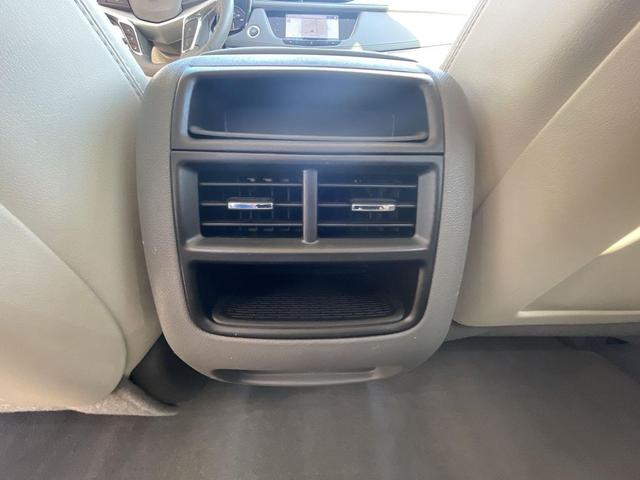 Photo of 2020 Radiant Silver Metallic Cadillac XT5