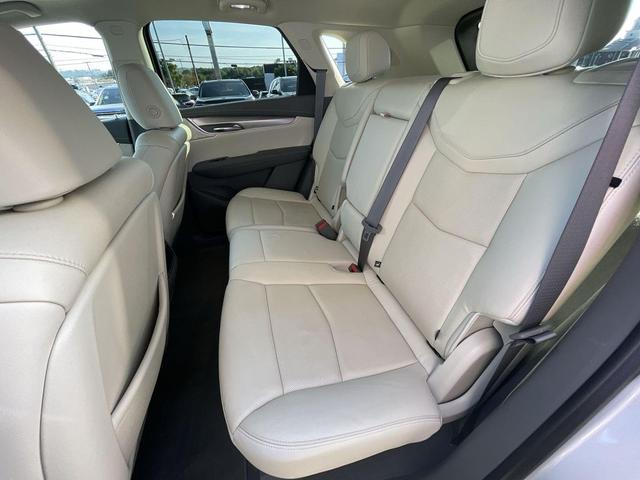 Photo of 2020 Radiant Silver Metallic Cadillac XT5