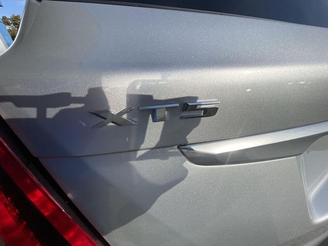 Photo of 2020 Radiant Silver Metallic Cadillac XT5