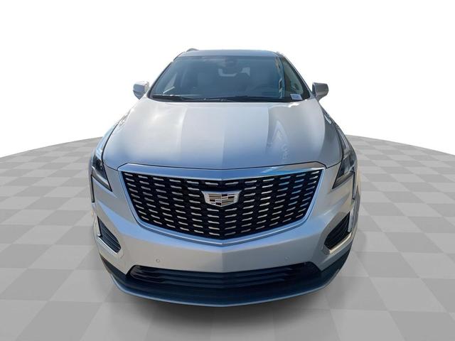 Photo of 2020 Radiant Silver Metallic Cadillac XT5