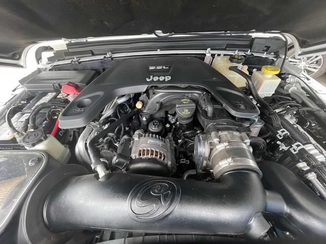 Photo of 2020 Bright White Clearcoat Jeep Gladiator