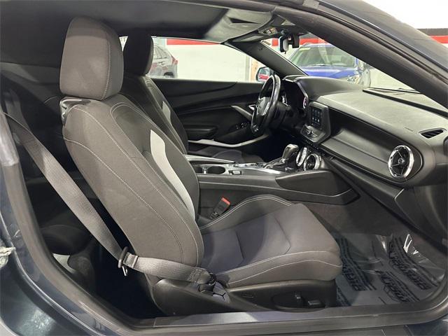 Photo of 2019 Shadow Gray Metallic Chevrolet Camaro