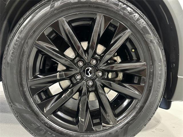 Photo of 2023 Sonic Silver Metallic Mazda CX-9