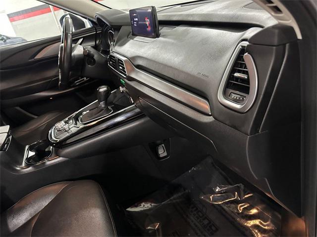 Photo of 2023 Sonic Silver Metallic Mazda CX-9