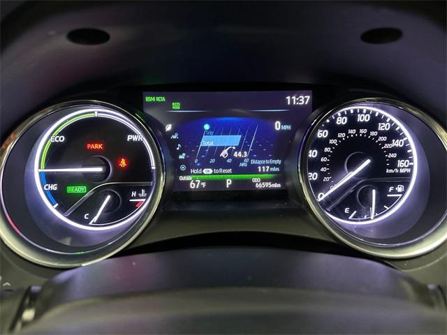 Photo of 2019 Predawn Gray Mica Toyota Camry Hybrid