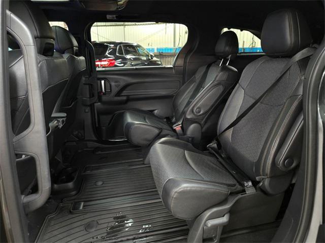 Photo of 2025 Magnetic Gray Metallic Toyota Sienna