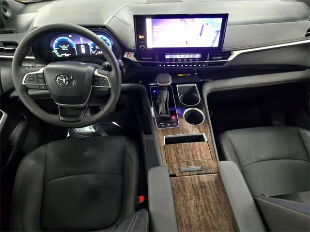 Photo of 2025 Magnetic Gray Metallic Toyota Sienna