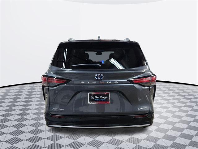 Photo of 2025 Magnetic Gray Metallic Toyota Sienna