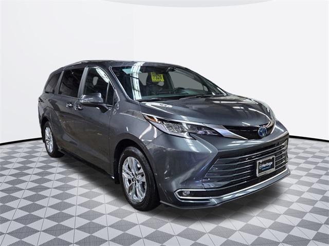 Photo of 2025 Magnetic Gray Metallic Toyota Sienna