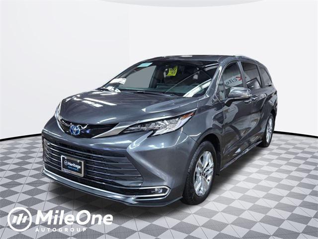 Photo of 2025 Magnetic Gray Metallic Toyota Sienna