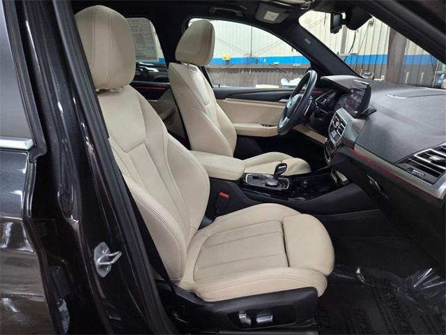 Photo of 2023 Dark Graphite Metallic BMW X3