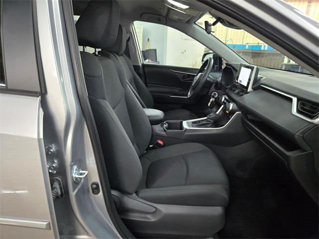 Photo of 2024 Silver Sky Metallic Toyota RAV4