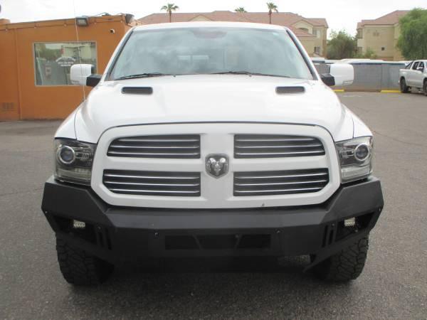 Photo of 2017 Bright White Clearcoat RAM 1500