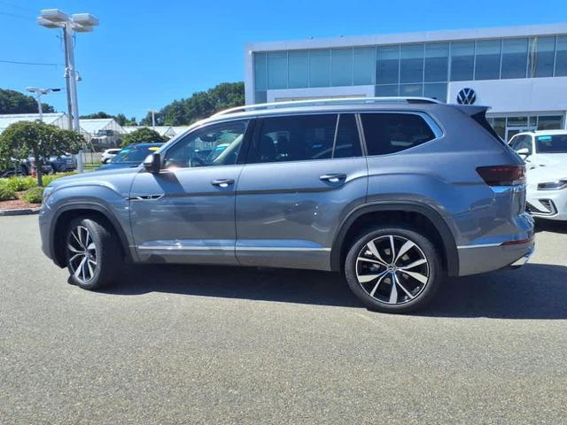 Photo of 2024 Platinum Gray Metallic Volkswagen Atlas