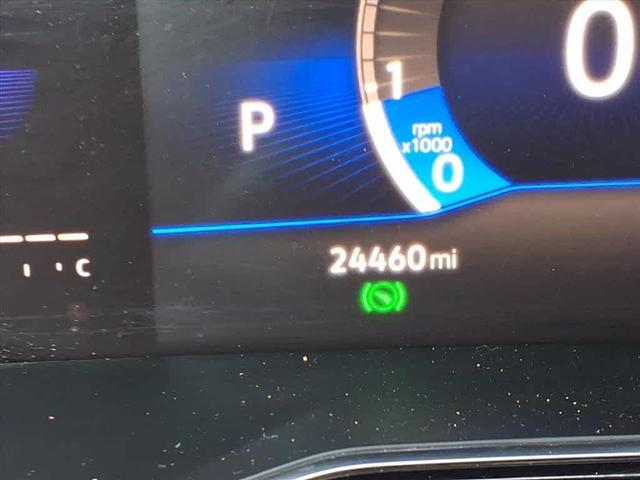 Photo of 2022 Kings Red Volkswagen Jetta