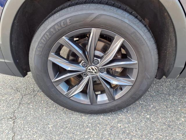 Photo of 2022 Atlantic Blue Volkswagen Tiguan
