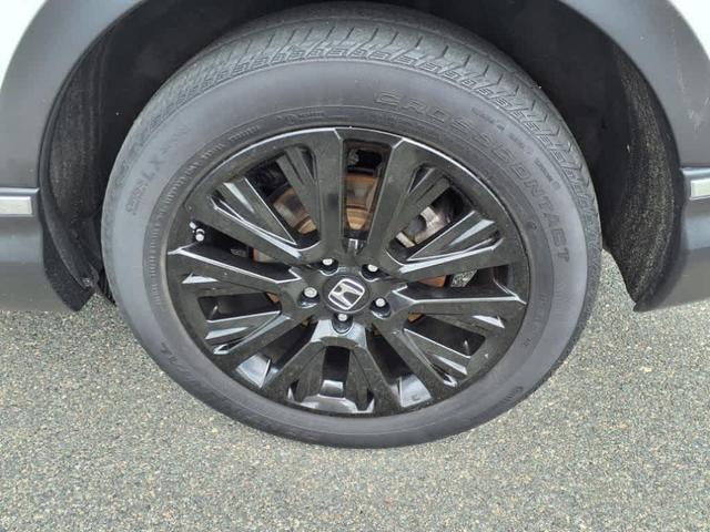 Photo of 2022 Platinum White Pearl Honda CR-V