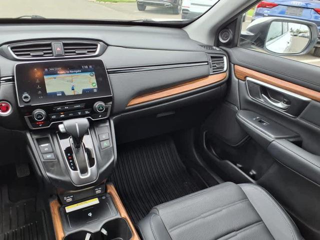 Photo of 2022 Platinum White Pearl Honda CR-V