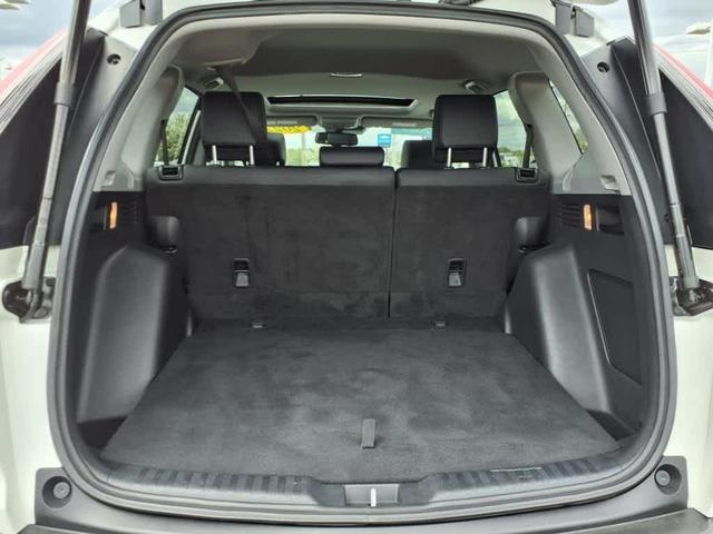 Photo of 2022 Platinum White Pearl Honda CR-V