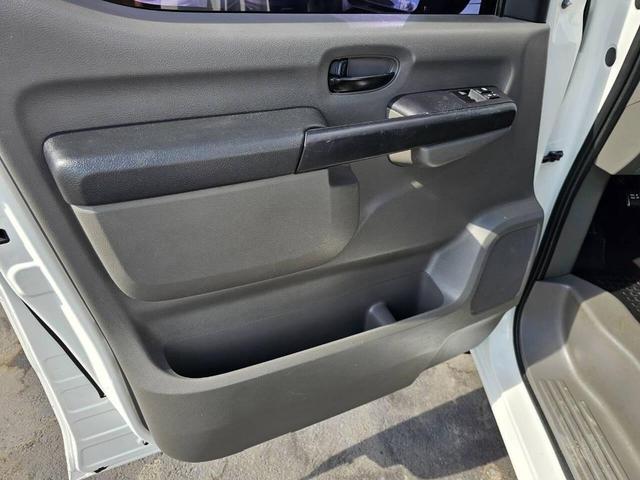Photo of 2016 Glacier White Nissan NV Cargo NV1500