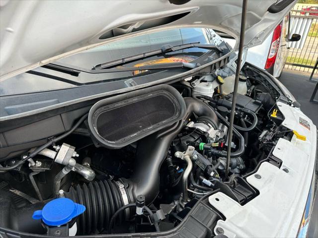 Photo of 2022 Oxford White Ford Transit-350
