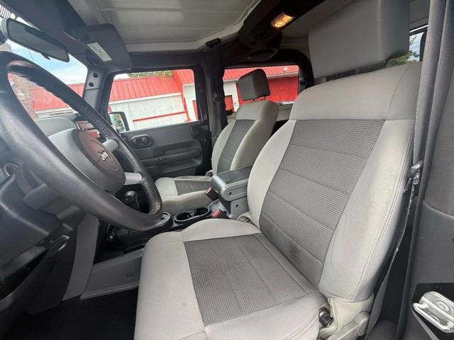 Photo of 2010 Black Clearcoat Jeep Wrangler