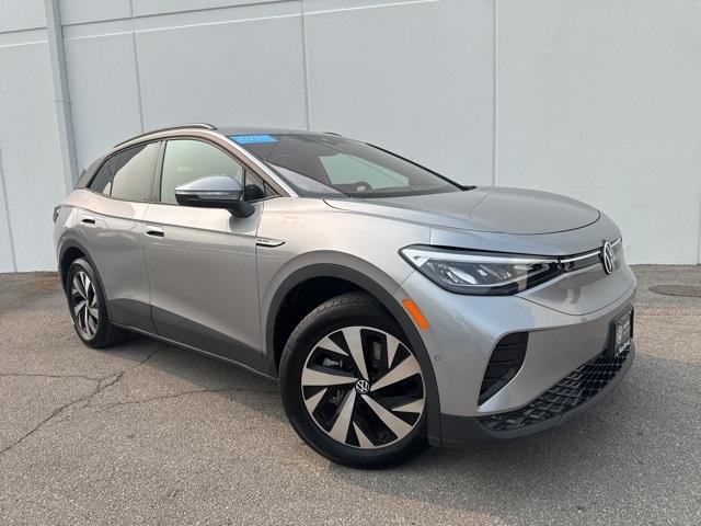 Photo of 2023 Silver Mist Volkswagen ID.4