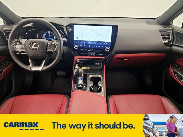 Photo of 2024 Gray Lexus NX 350h