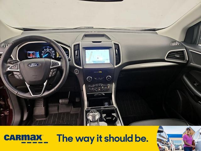 Photo of 2020 Burgundy Ford Edge