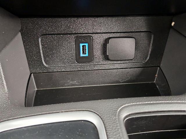 Photo of 2017 Silver Ford Escape