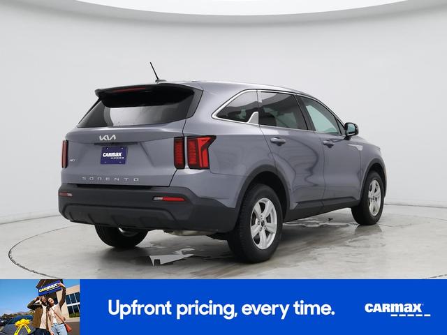 Photo of 2022 Gray Kia Sorento