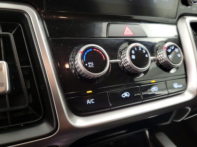 Photo of 2022 Gray Kia Sorento