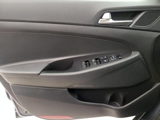 Photo of 2020 Blue Hyundai TUCSON