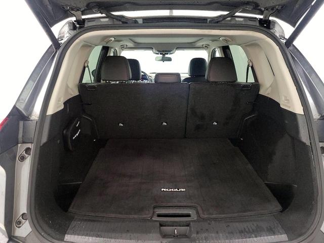 Photo of 2023 Gray Nissan Rogue