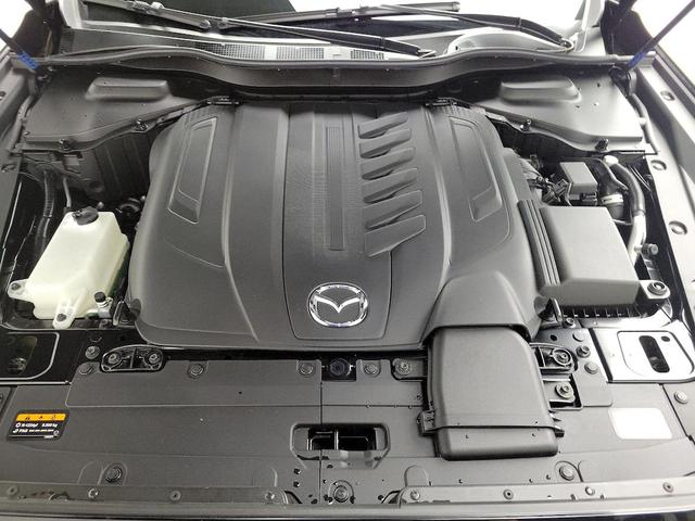 Photo of 2025 Black Mazda CX-70