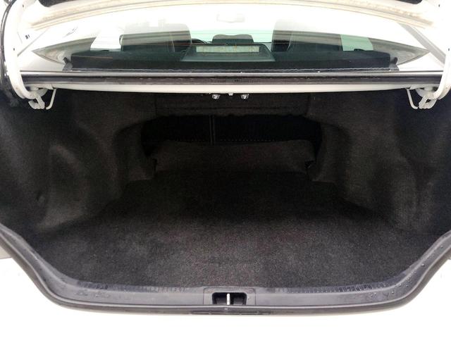 Photo of 2014 White Toyota Camry