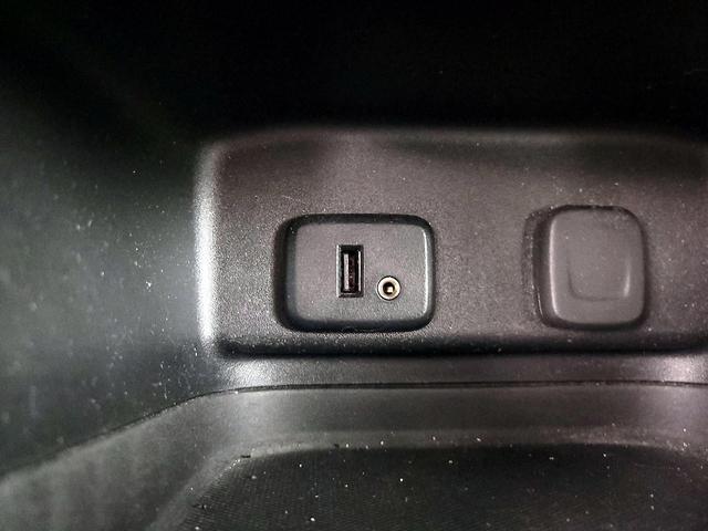 Photo of 2018 Gold Chevrolet Equinox