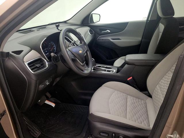 Photo of 2018 Gold Chevrolet Equinox