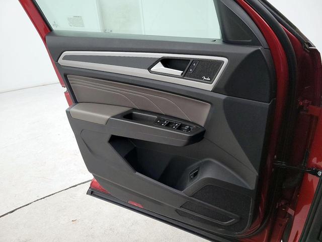 Photo of 2022 Red Volkswagen Atlas