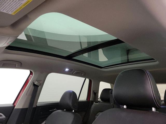 Photo of 2022 Red Volkswagen Atlas
