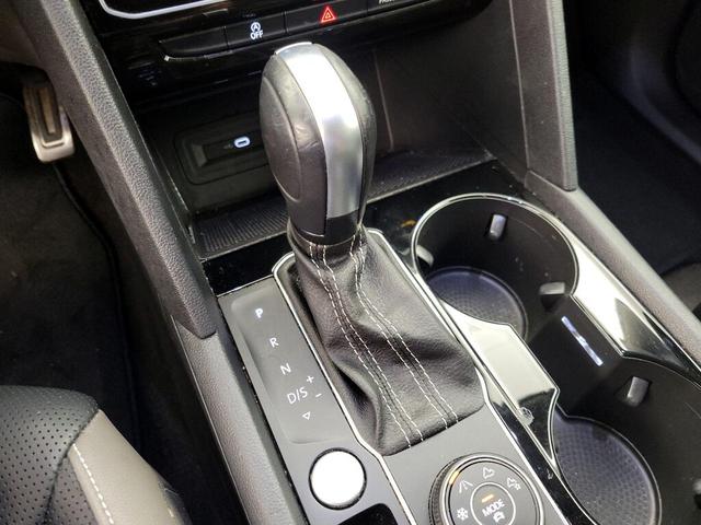 Photo of 2022 Red Volkswagen Atlas