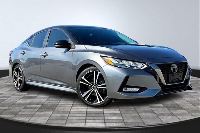 Photo of 2021 Gun Metallic/Super Black Nissan Sentra