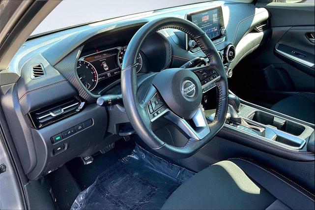 Photo of 2021 Gun Metallic/Super Black Nissan Sentra